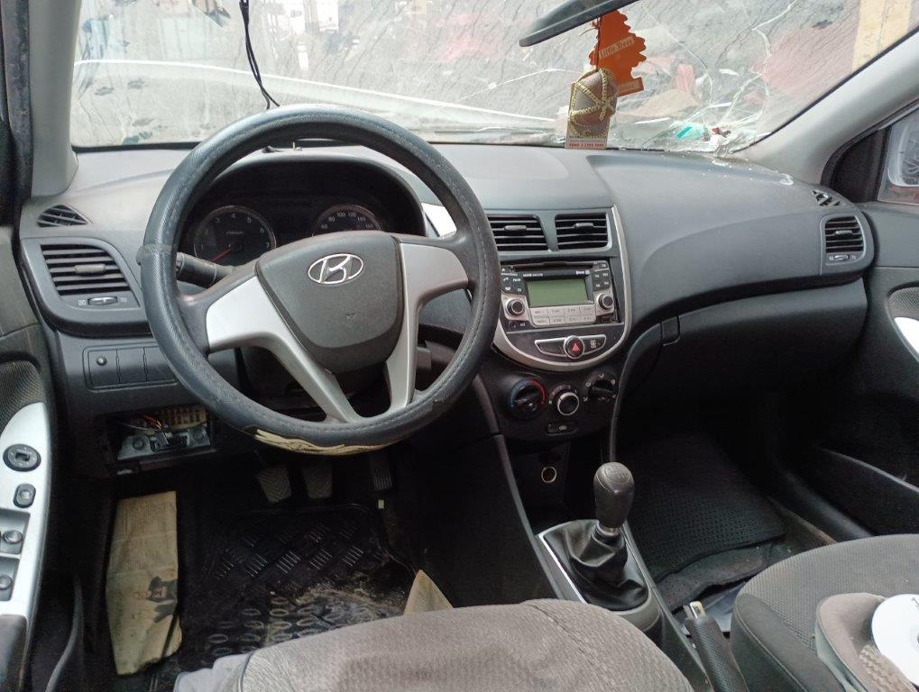 MUñON Hyundai ACCENT RB 2012  USADO  EN DESARME